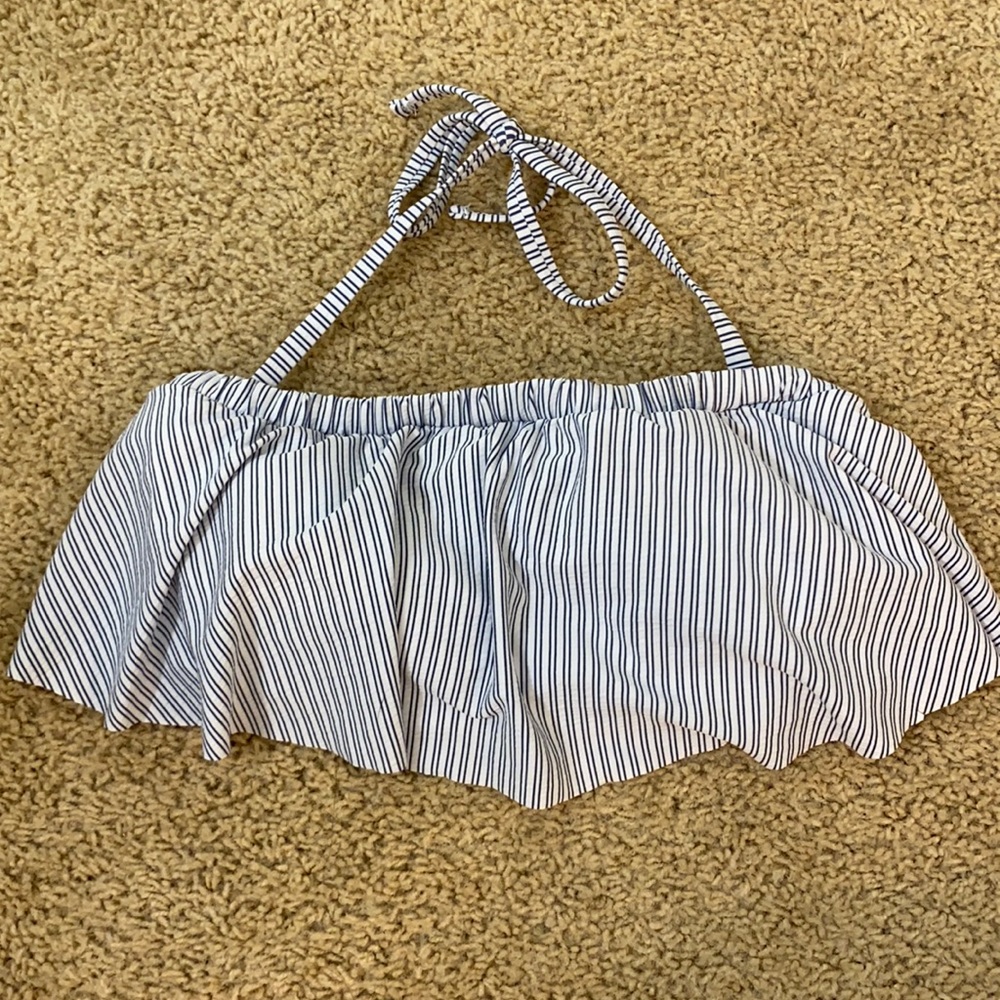 Stripe bandeau bikini top! Size D/DD. From target- never been worn. TAG ON.